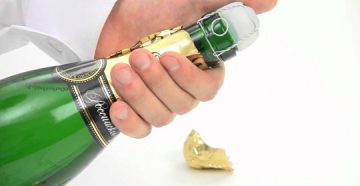 Как правильно открывать бутылку шампанского