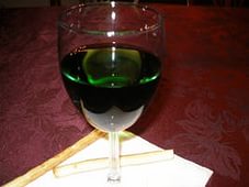 Зеленое вино Португальское